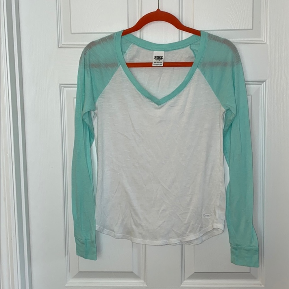 VS Pink long sleeve t-shirt